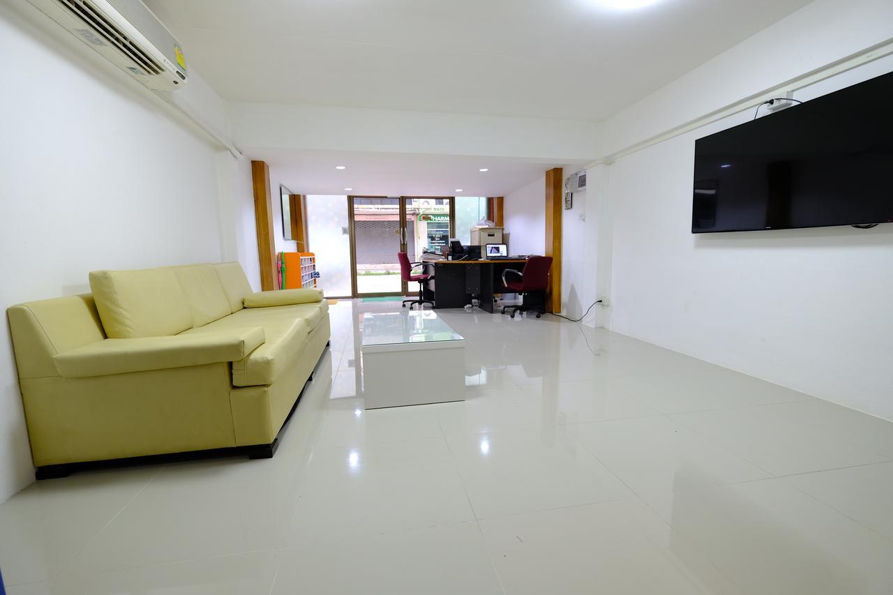 Donmueang Airport Residence Bangkok Bagian luar foto
