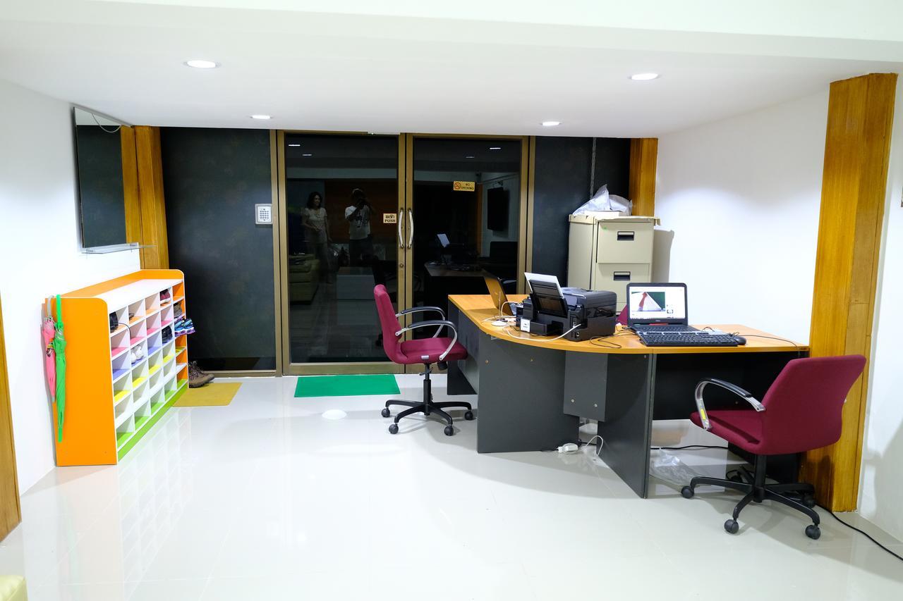 Donmueang Airport Residence Bangkok Bagian luar foto